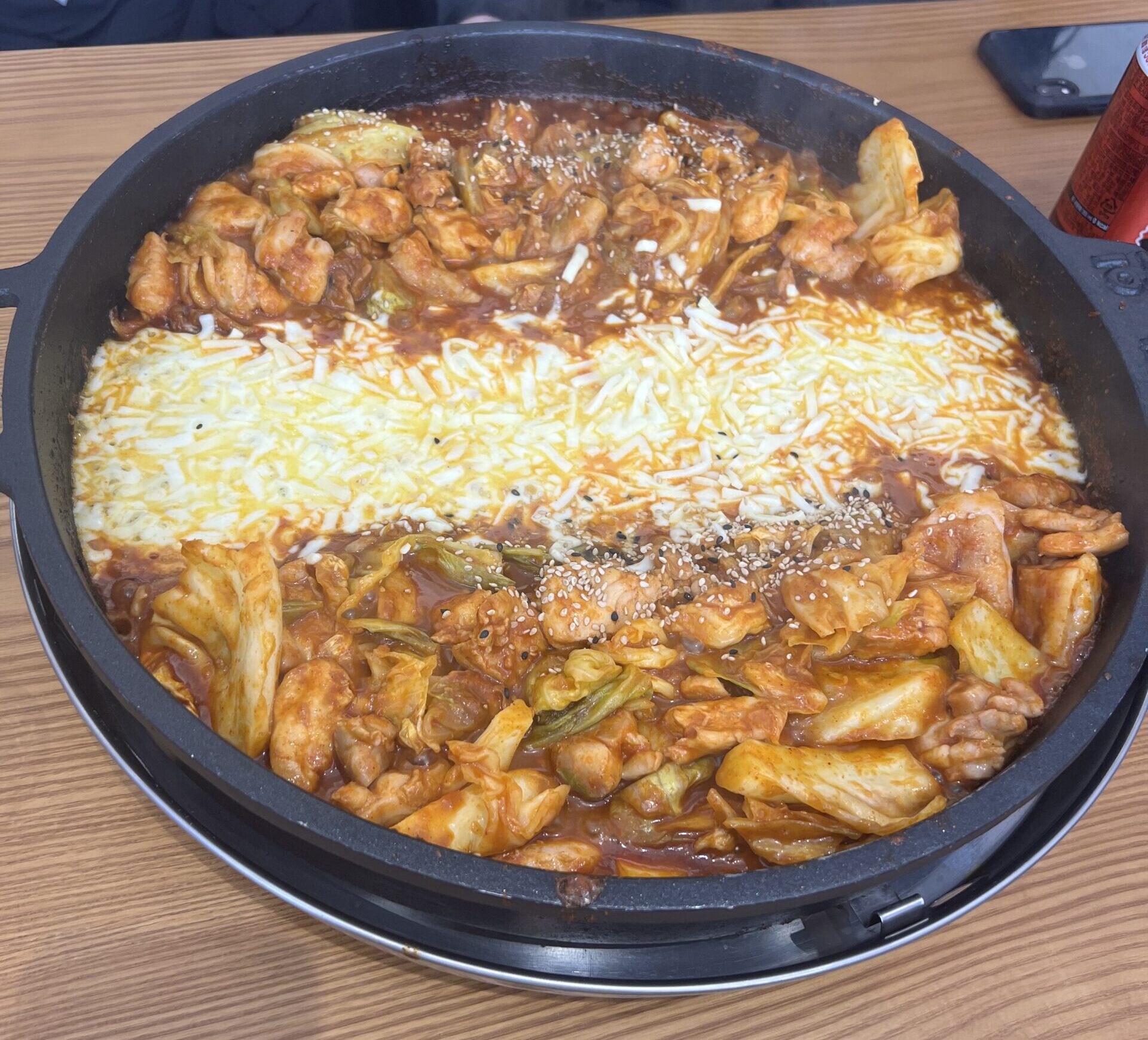 弘大(ホンデ)】チーズタッカルビ食べるなら「チャンインタッカルビ」が